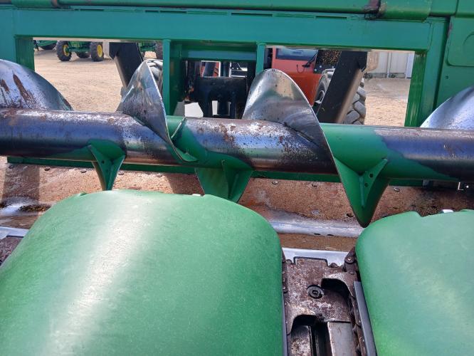John Deere 608C