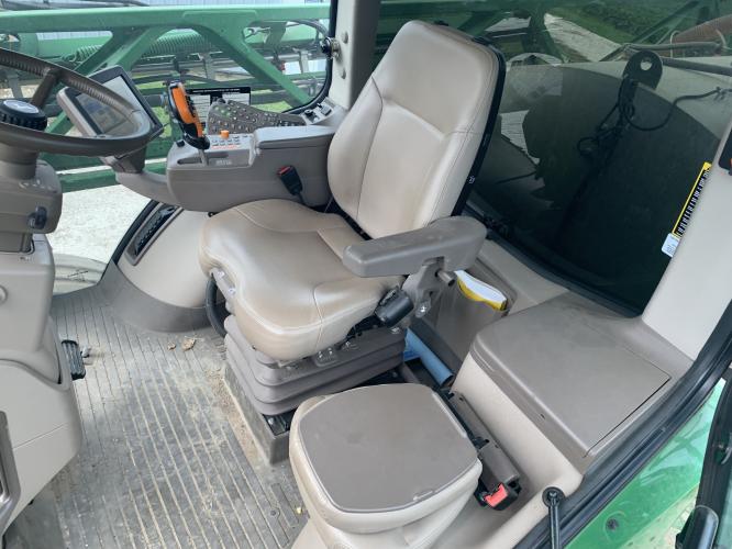 John Deere R4030