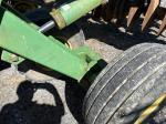John Deere 637