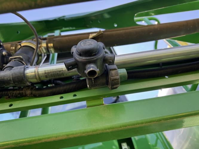 John Deere 412R
