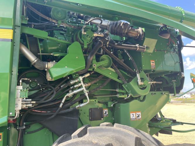 John Deere S780