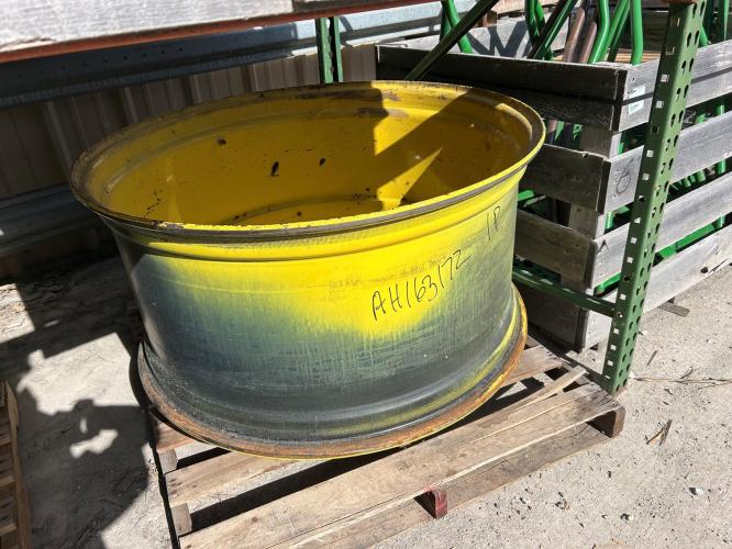 John Deere AH163172 INSIDE DUAL WHEEL 18X38