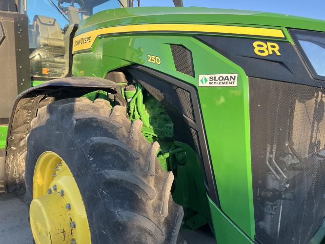 John Deere 8R 250