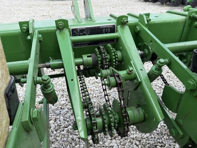 John Deere 7200