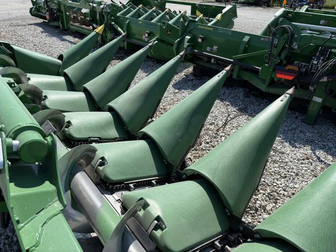 John Deere C12F
