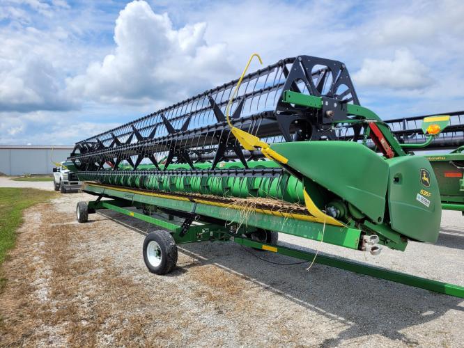John Deere 635F