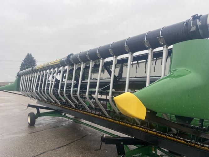 John Deere 925F