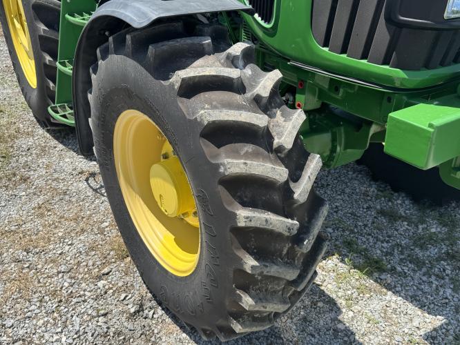 John Deere 6130D