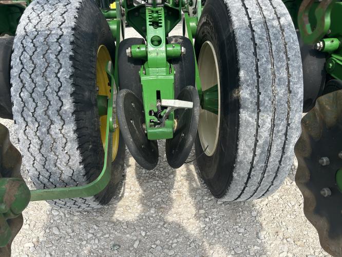 John Deere 1790