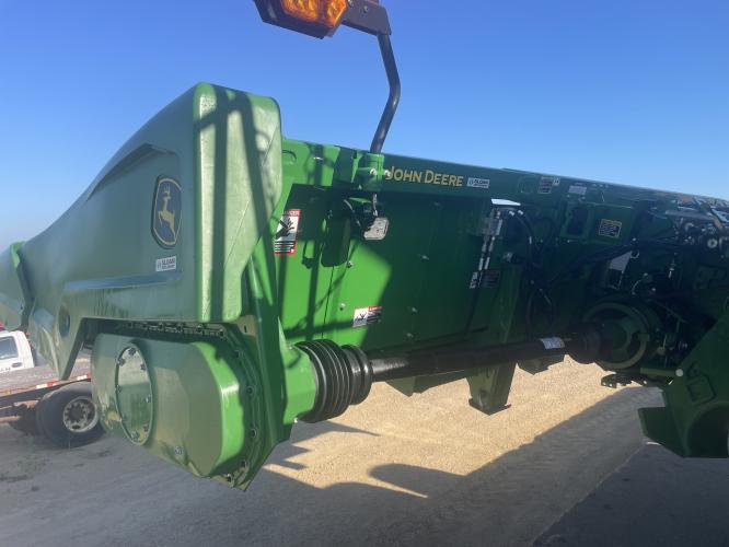 John Deere C8R