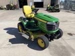 John Deere X739