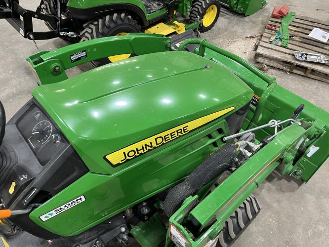John Deere 1025R