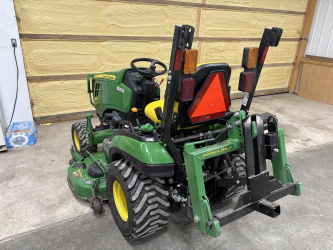 John Deere 1025R