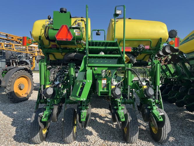John Deere 1775NT