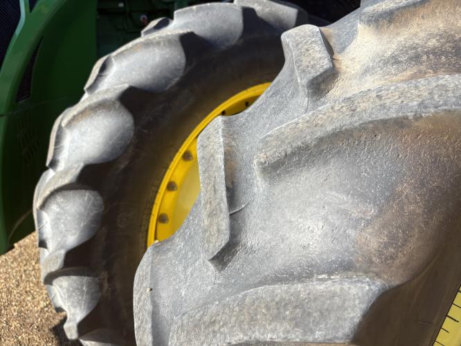 John Deere 8370R