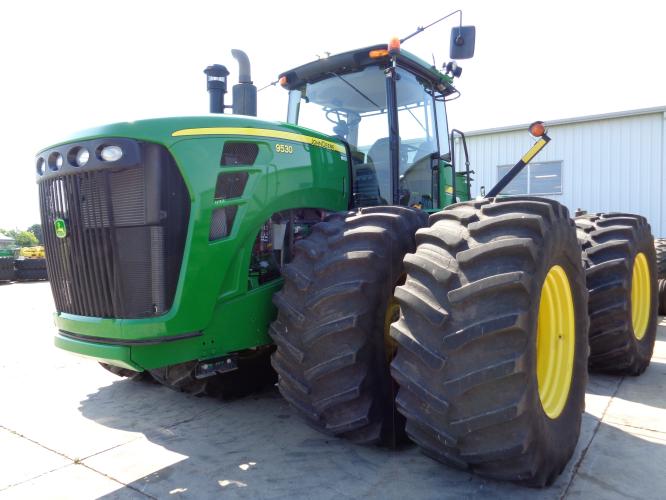 John Deere 9530