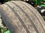 John Deere 2100
