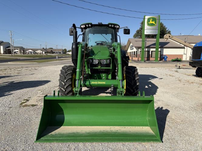 John Deere 6120M