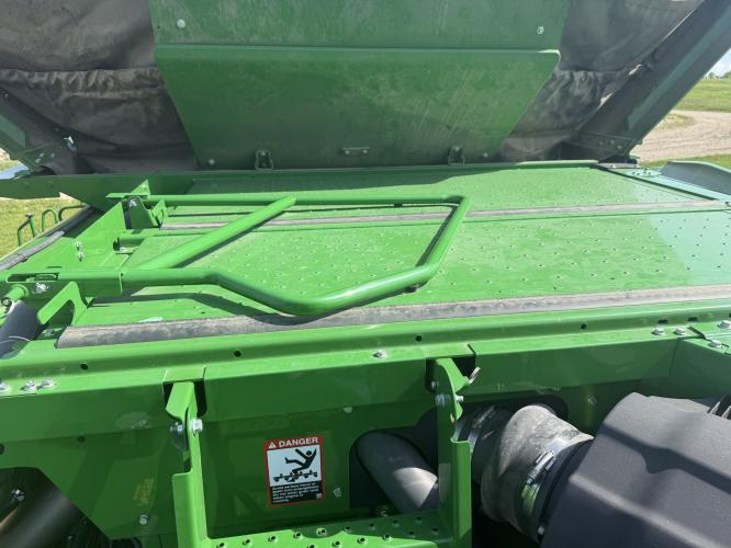 John Deere S760