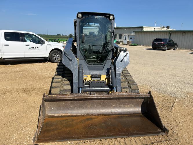 John Deere 333E