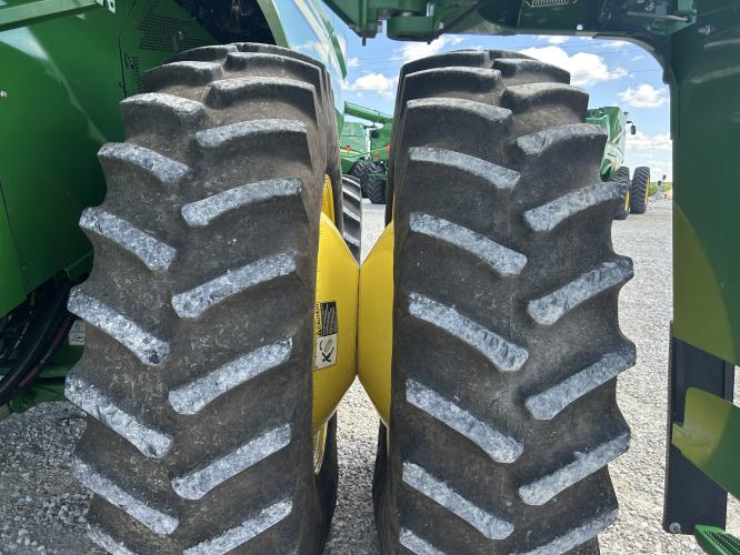 John Deere S770