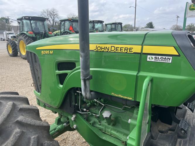 John Deere 5095M