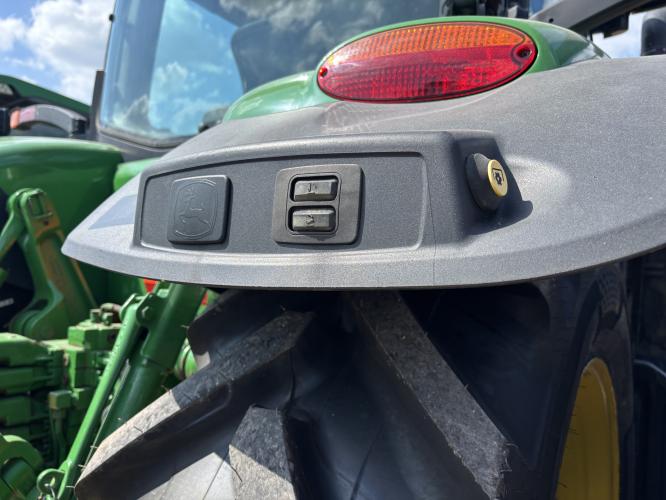 John Deere 8360R