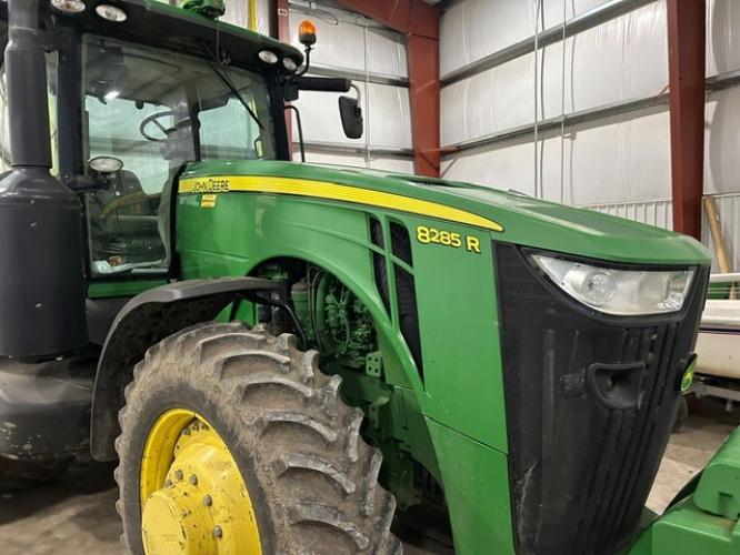 John Deere 8285R
