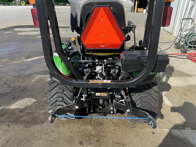 John Deere 1025R