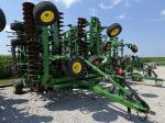 John Deere 2330