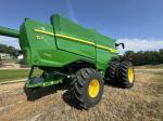 John Deere S7 700