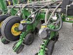 John Deere 1775NT