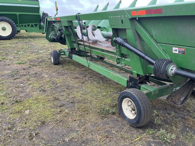 John Deere 608C