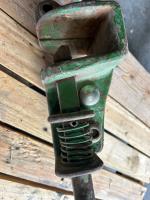 John Deere BW15457 BUCKET LATCH KIT