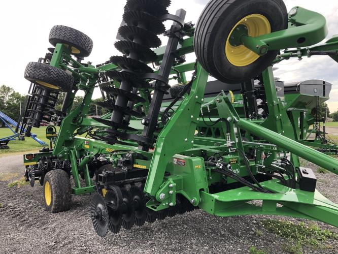 John Deere 2660VT