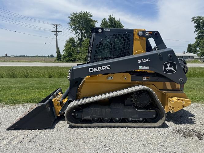 John Deere 333G