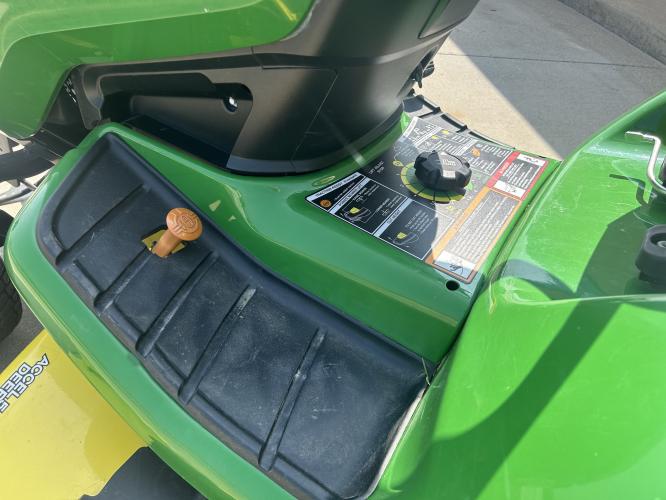 John Deere X580