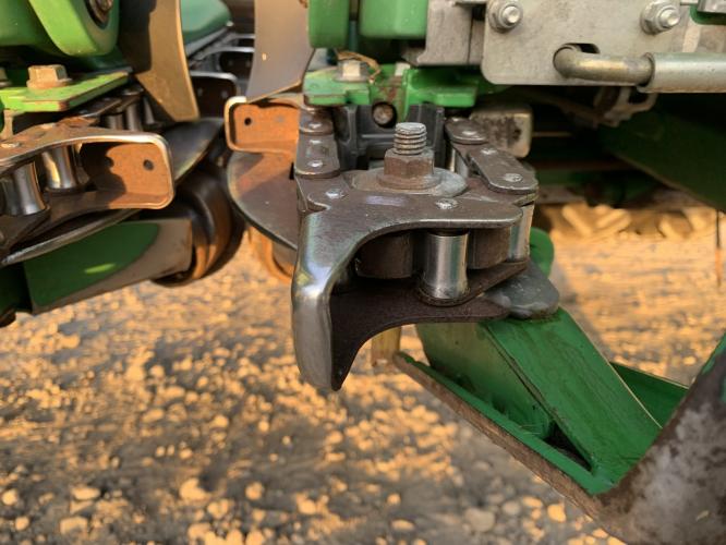 John Deere 608C
