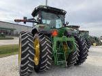 John Deere 8R 230
