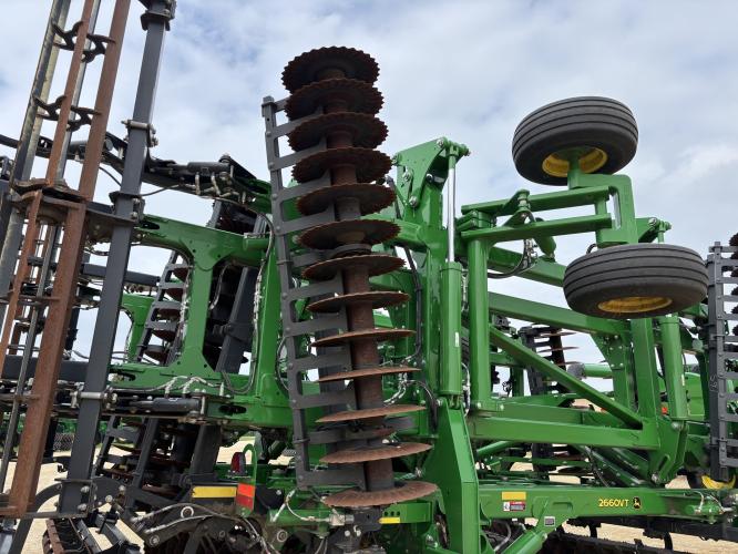 John Deere 2660VT
