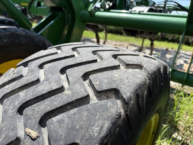 John Deere 2730