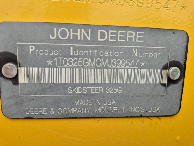 John Deere 325G