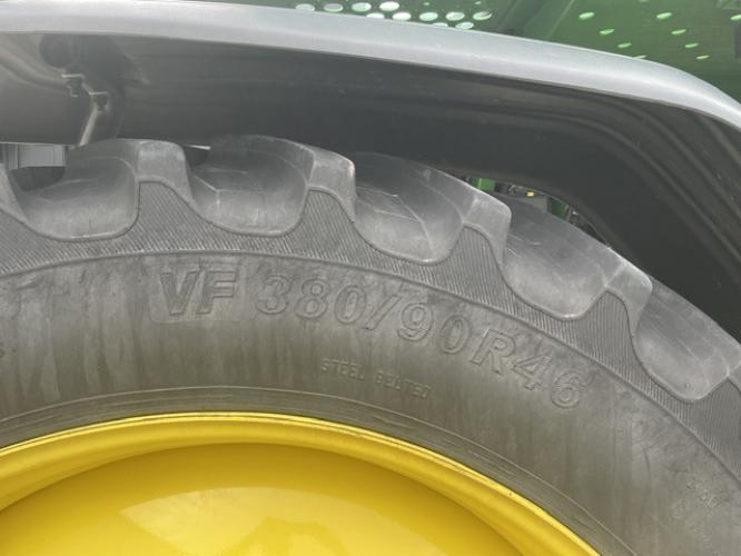 John Deere 412R