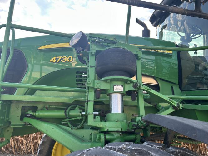 John Deere 4730