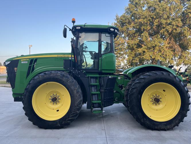 John Deere 9360R