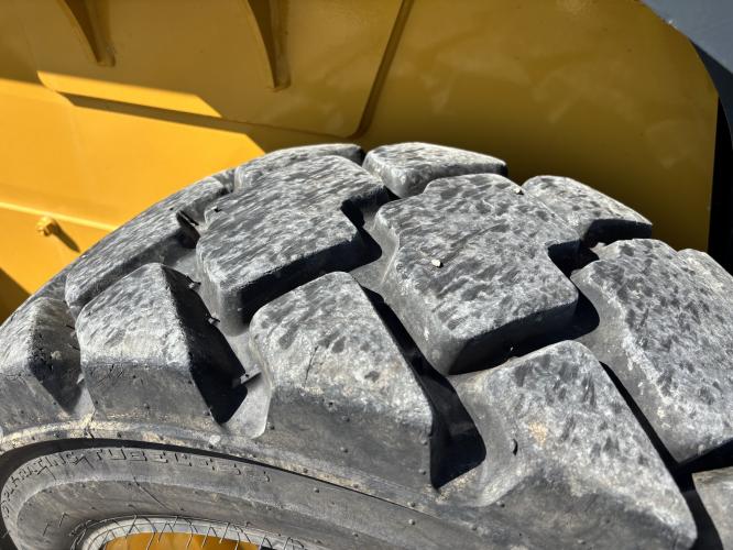 John Deere 318G
