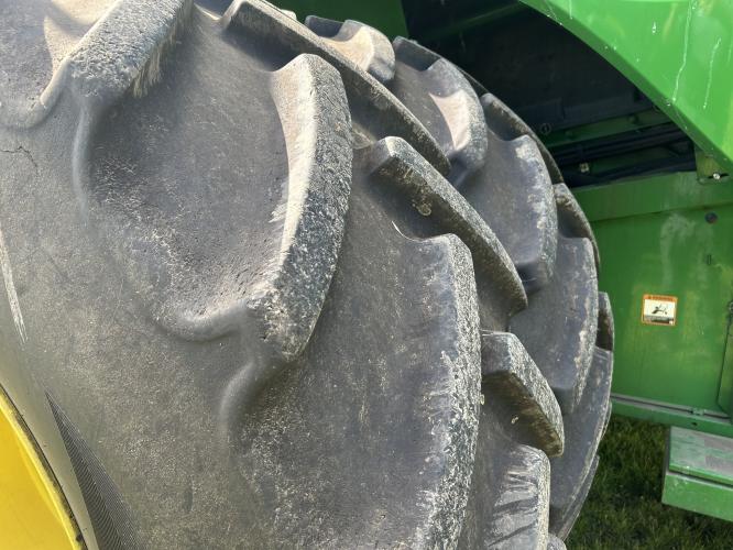 John Deere S780
