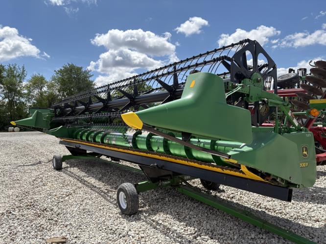 John Deere 930F