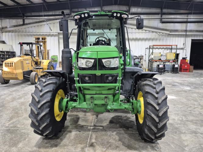 John Deere 6130M