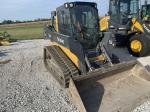 John Deere 325G